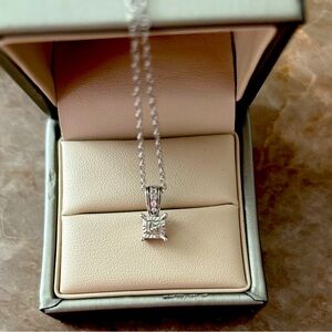 Diamond and white gold solitaire necklace